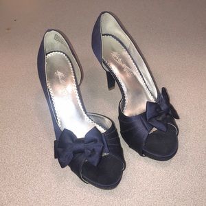 Michaelangelo Maribelle Navy Heels